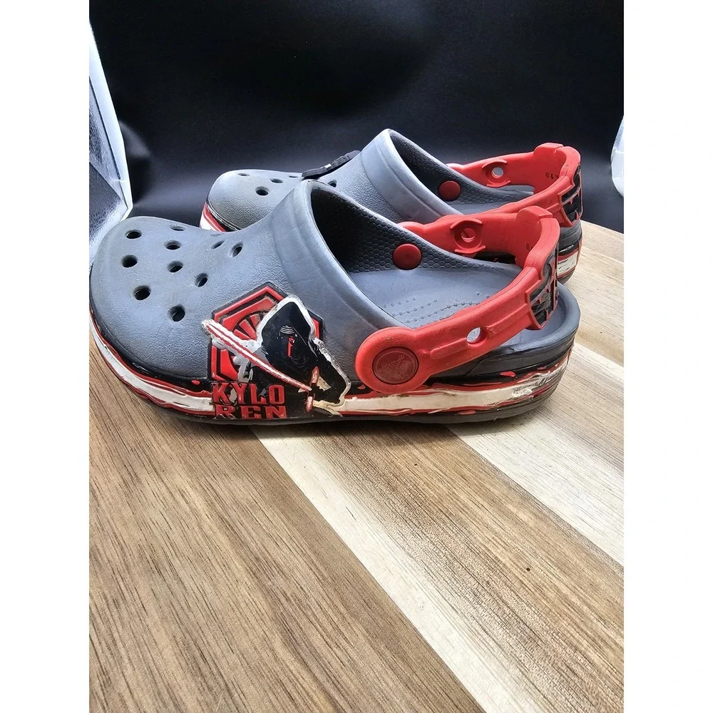 Crocs Star Wars Kylo Ren Villain Kids Size C10/11 Gray Slip On Mule Clog Sandals